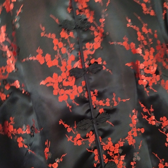 NWOT Chinese Asian Satin Black Red Traditional Top Qipao Cheongsam - Picture 4 of 6
